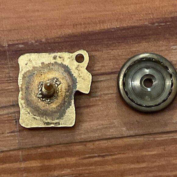 Yellow Pages Vintage Salesman's Pinback Pin Gold Tone Metal Dial Phone Era - Picture 4 of 7